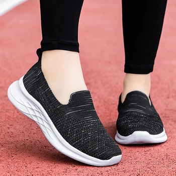 Женская обувь для ходьбы, спортивная обувь для бега на плоской подошве, легкие нескользящие дышащие кроссовки, черные мягкие лоферы для фитнеса