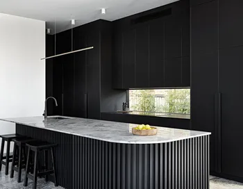 Индивидуальные современные комплекты кухонных шкафов с полным набором черного матового лака Дизайн плоского деревянного кухонного шкафа