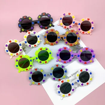 Новые детские солнцезащитные очки с милым цветочным сердечком круглой расцветки для маленьких девочек и мальчиков, Очки UV400 для детей на открытом воздухе, Очки для летнего пляжного отдыха